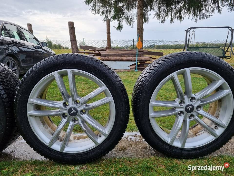 Kola zimowe Tesla Model S Krypno Kościelne