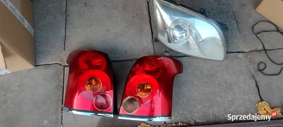 Toyota Avensis II T25 Lewa prawa Lampa przód tył Mielec