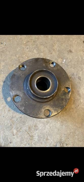 Piasta Audi A4 B5kod zwrotnicy 8DO 407 258 S973 Gnojno sprzedam