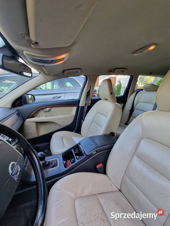Volvo V70 2011 Motoryzacja Koszalin sprzedam