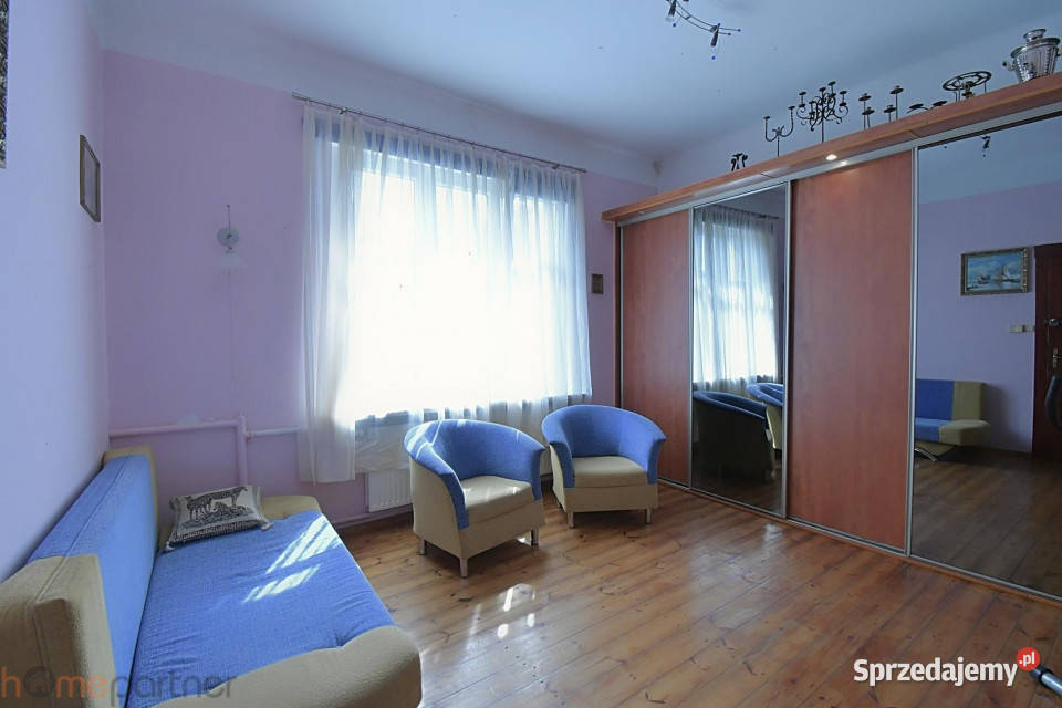 Dom wolnostojący Wrocław 300m2 3 piętra i więcej