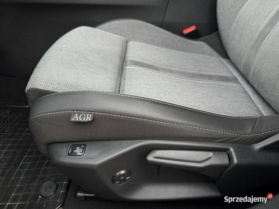 Opel Astra GD8F10512 T Elegance Podgrzf I kier Hatchback Astra Pępowo