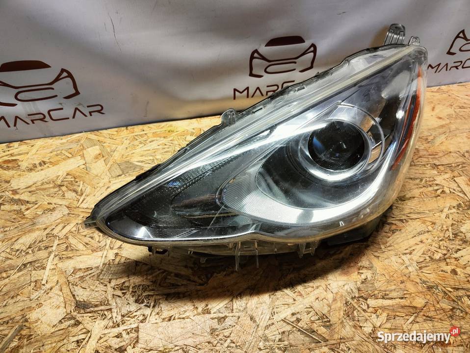 Lampa LED Lewy Przód Toyota Prius C Aqua 2012 osobowe