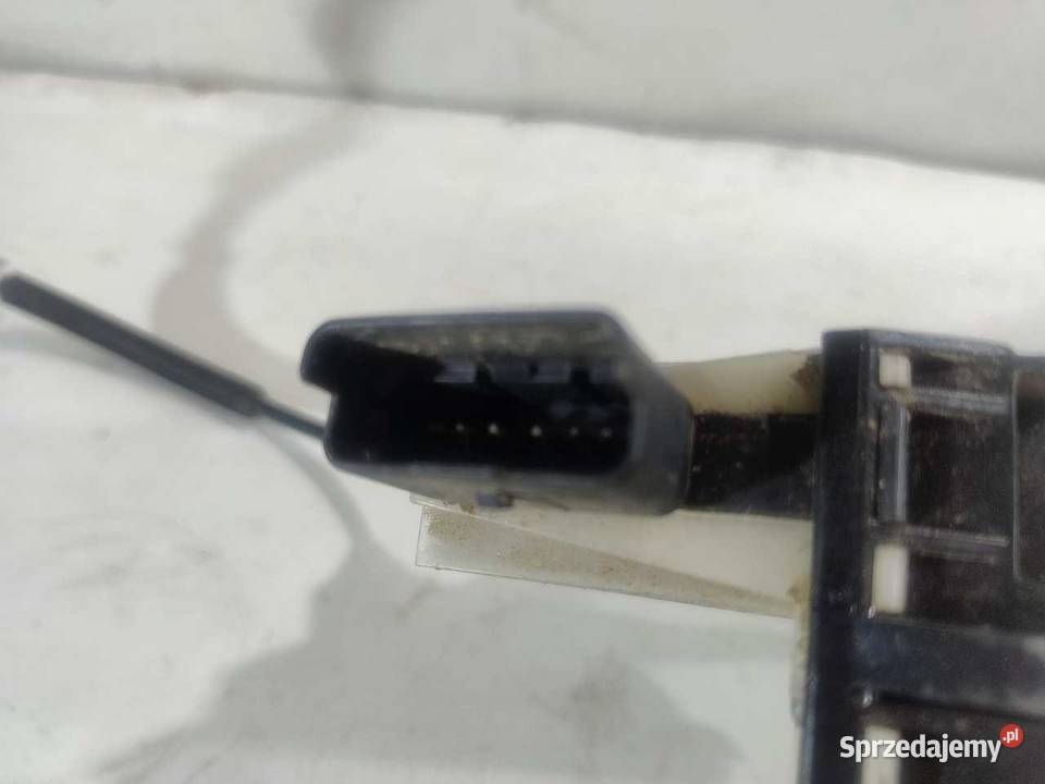 ZAMEK DRZWI PRAWY TYŁ 5 PIN PEUGEOT 208 sprzedam
