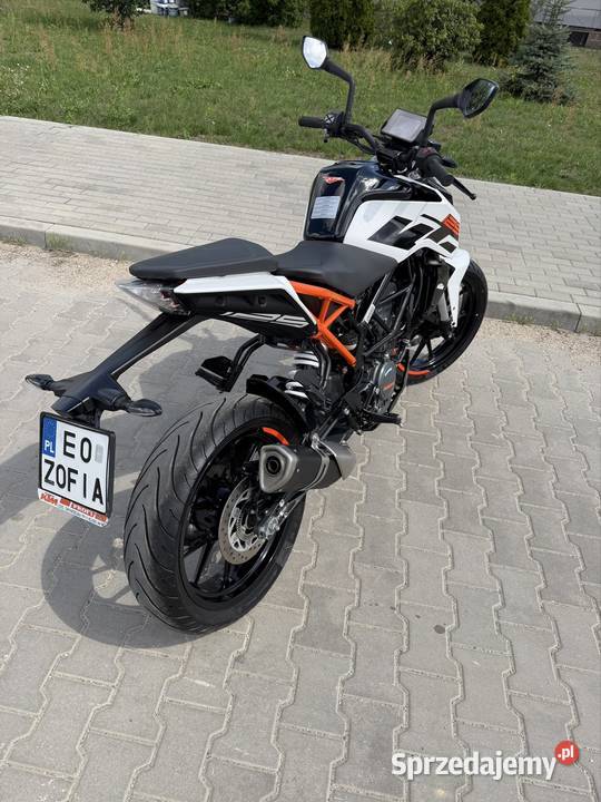 KTM Duke 125 1600 przebiegu sportowy Łódź