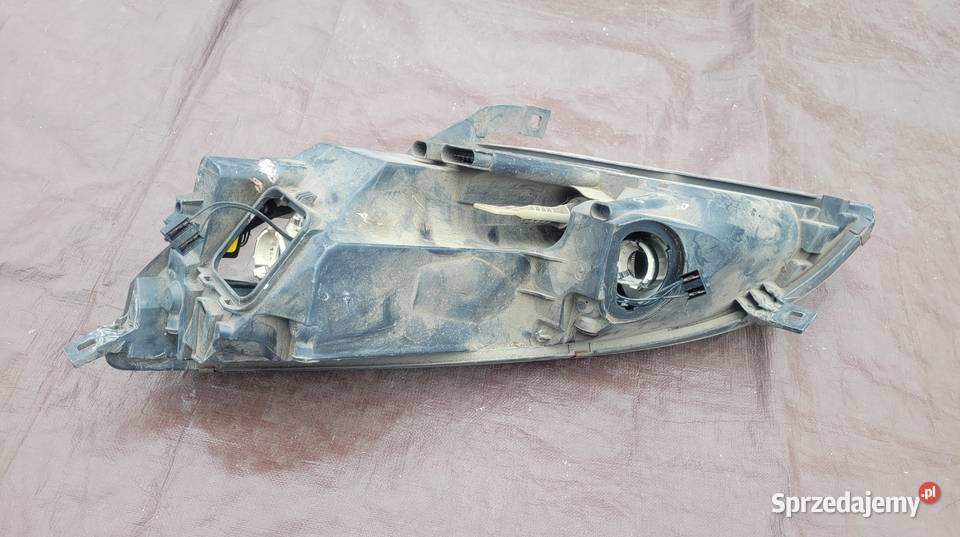 MITSUBISHI COLT VI LAMPA PRAWA REFLEKTOR PRAWY osobowe Lampy przednie śląskie Ruda Śląska