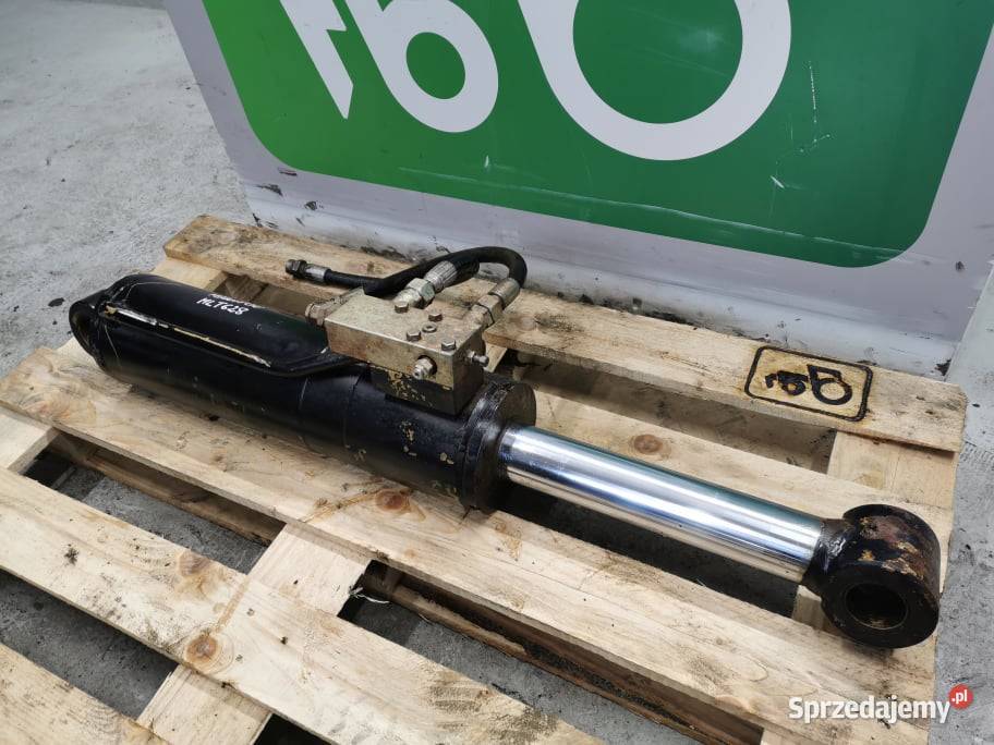 Manitou MLT 627 Siłownik poziomowania wideł Wilkowo