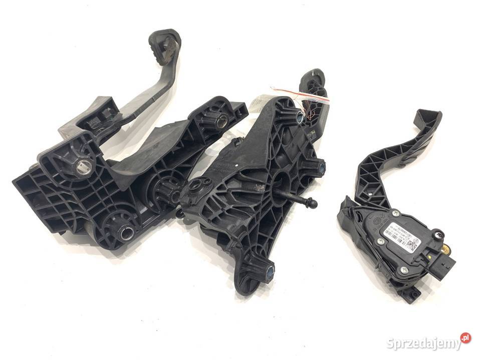 PEDAŁY MANUAL DACIA DUSTER 465032674R 15 116 osobowe sprzedam
