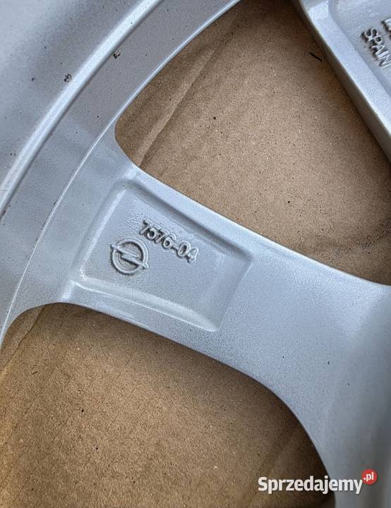 Felgi opel corsa F 65X16 16 ET38 4X108 651mm Steklno