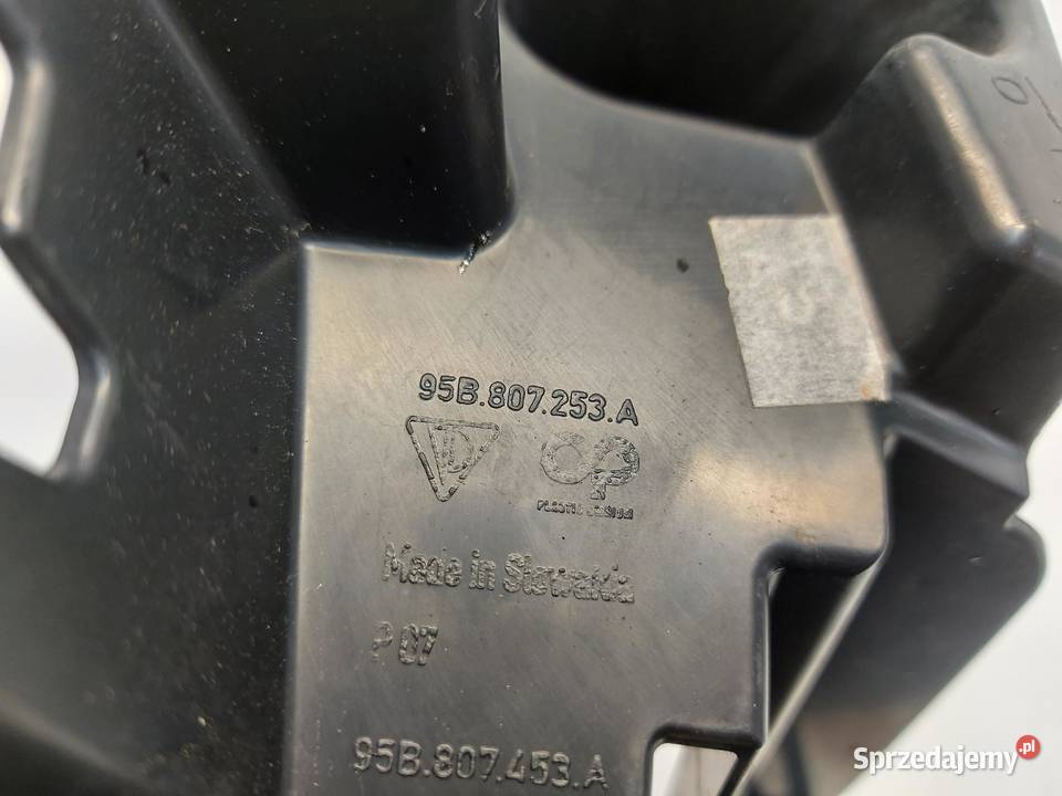 PORSCHE MACAN S 95B Ślizg mocowanie zderzaka tył