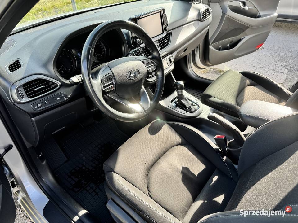 Hyundai i30 kombi 2019 automat salon Polska przyciemniane szyby Ząbki sprzedam
