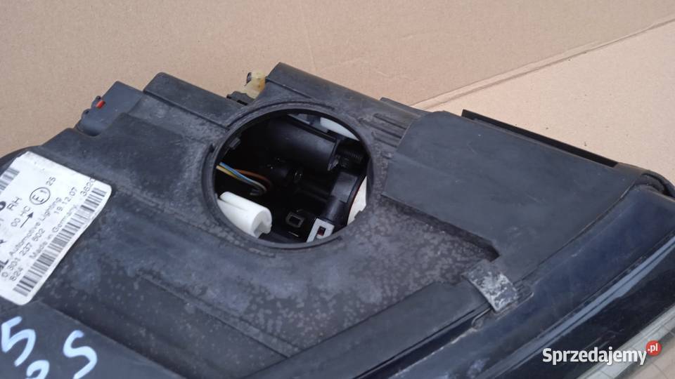 VOLVO S40 V50 II FL LAMPA PRZÓD PRAWA EU Zbierkowo
