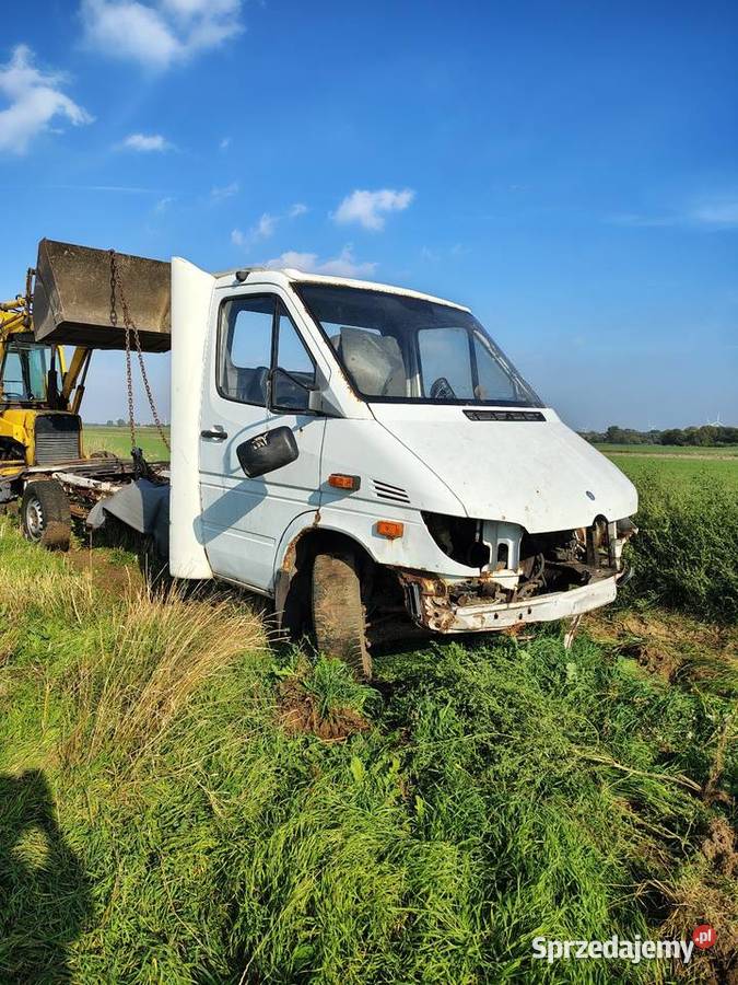 Mercedes 316 na części Lucynowo