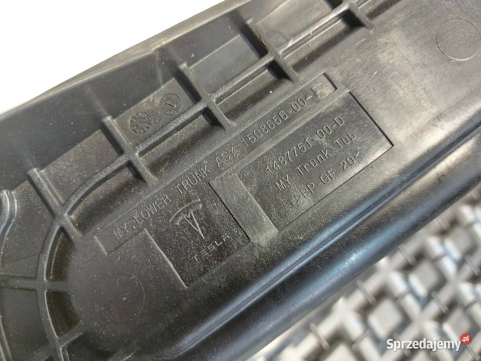 TESLA MODEL Y 2024r WANNA SCHOWEK KUFER sprzedam