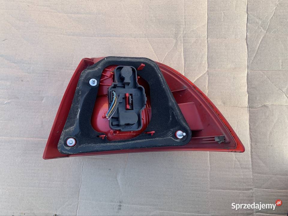 Lampa tył tylna lewa karoseria sedan Saab 95 95 Szczecin