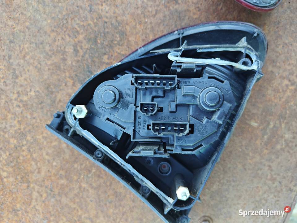 Lampy tylne seat Leon 1 osobowe mazowieckie Łagów