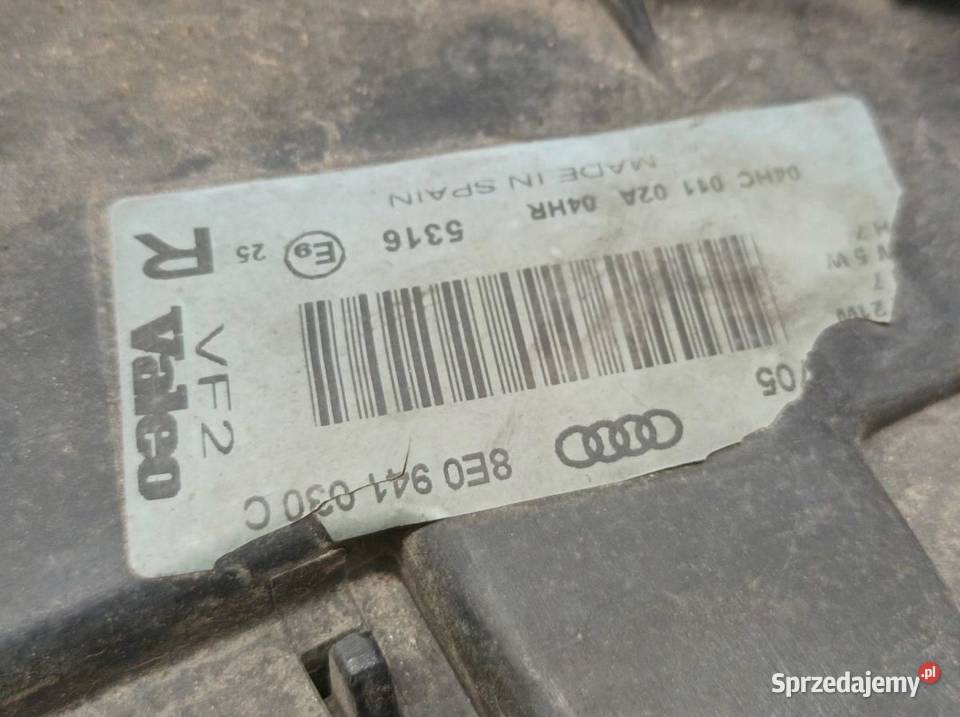 LAMPA PRZÓD PRAWA SOCZEWKA 8E0941030C Audi A4 II Rok produkcji 2002