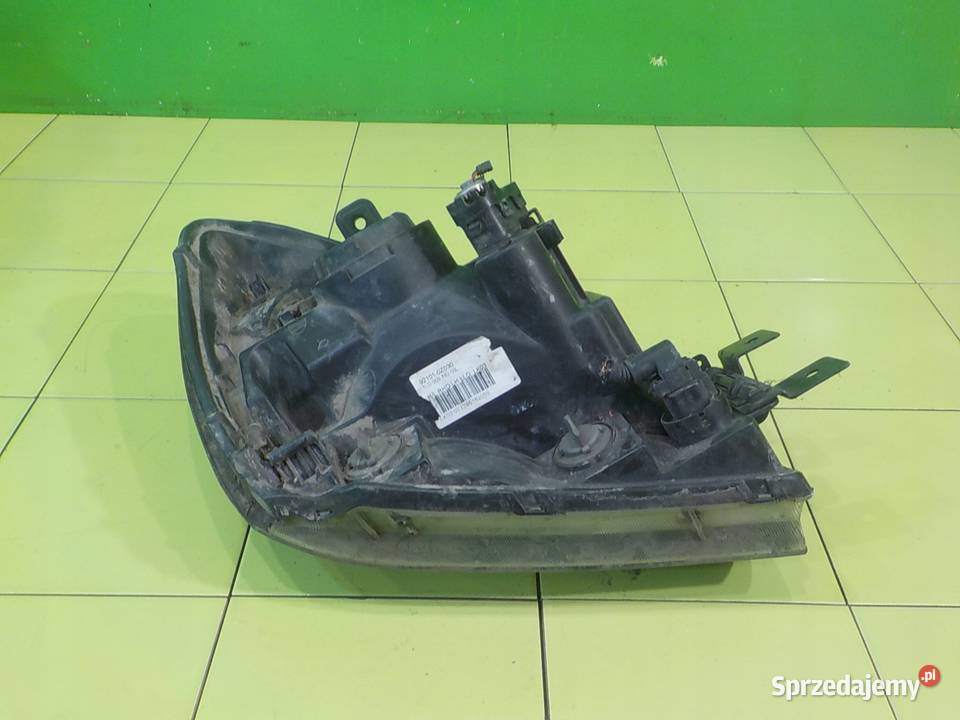 KIA SPORTAGE II 20 CRDI 07r 5D lampa lewa przod mazowieckie Suków