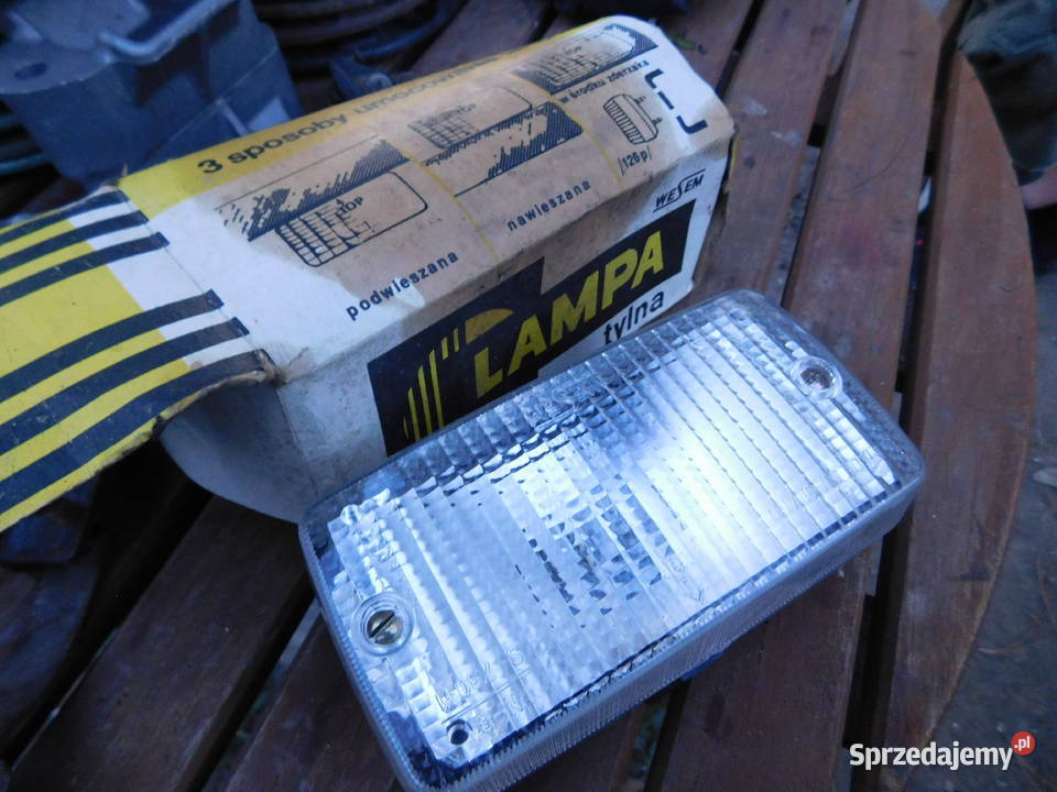 Orginalna lampa tył fiat 126p cofania Nowa osobowe Lampy cofania małopolskie Kęty