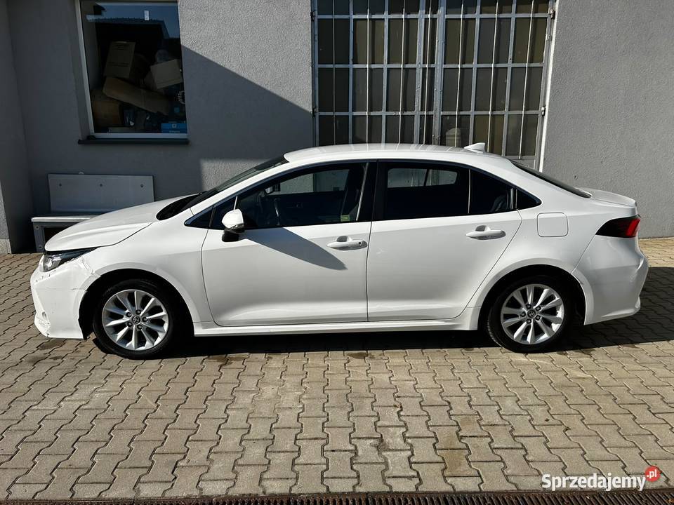 Toyota Corolla 15 Comfort manualna opolskie Nowy Świętów
