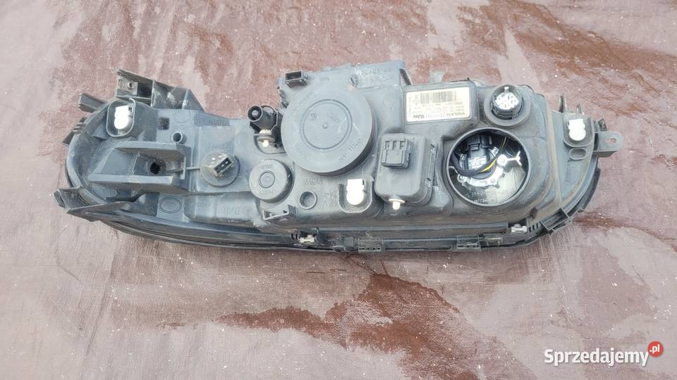 Volvo S60 I XC70 V70 II REFLEKTOR PRAWY LAMPA osobowe śląskie Ruda Śląska sprzedam