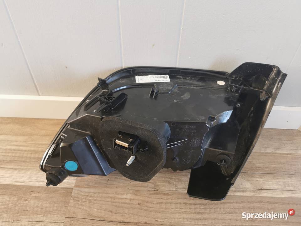 Lampa tylna lewa Peugeot 208 2019 Typ II Pielgrzymka sprzedam