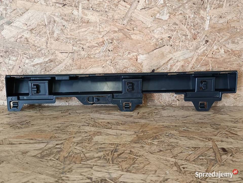BMW F20 F21 ŚLIZG mocowanie progu prawe R2 Pleszew