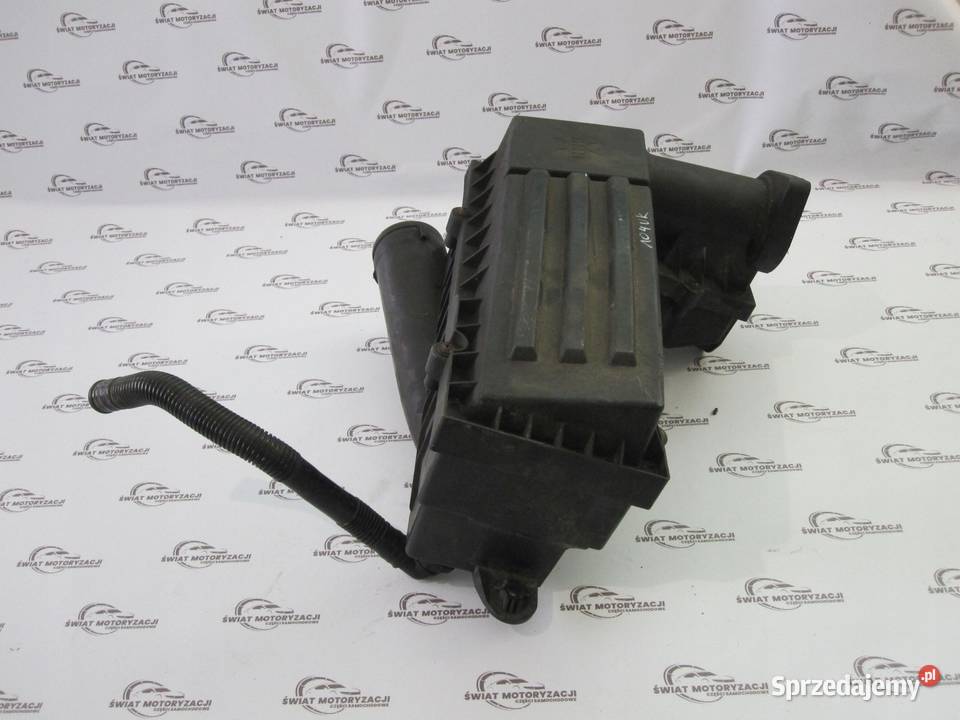 OCTAVIA II LIFT 10r obudowa filtra powietrza osobowe