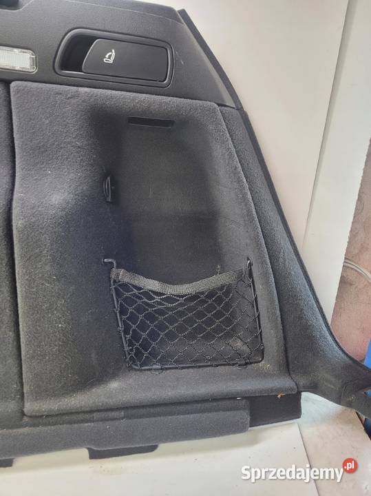 BOCZEK BAGAŻNIKA PRAWY AUDI Q5 8R 8R0863880D Tapicerki samochodowe