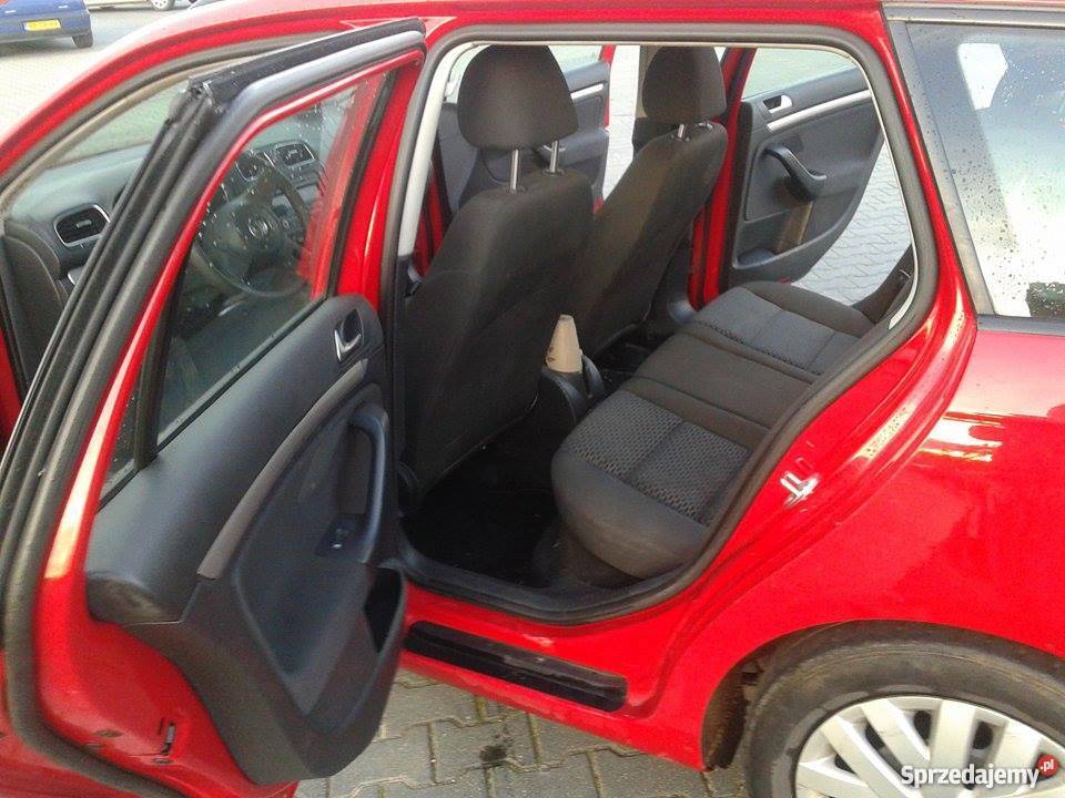 Golf VI KOMBI 16 TDI 90 salonowy 2011r Golf