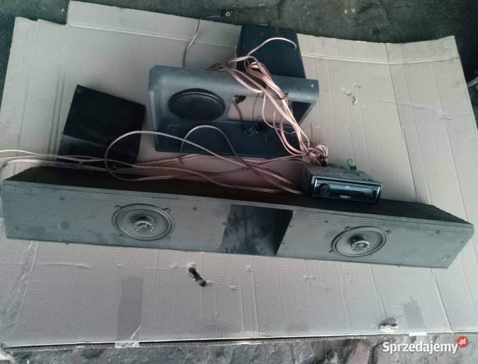 Fiat 126p półka tył z głośnikami plus radio Drożki