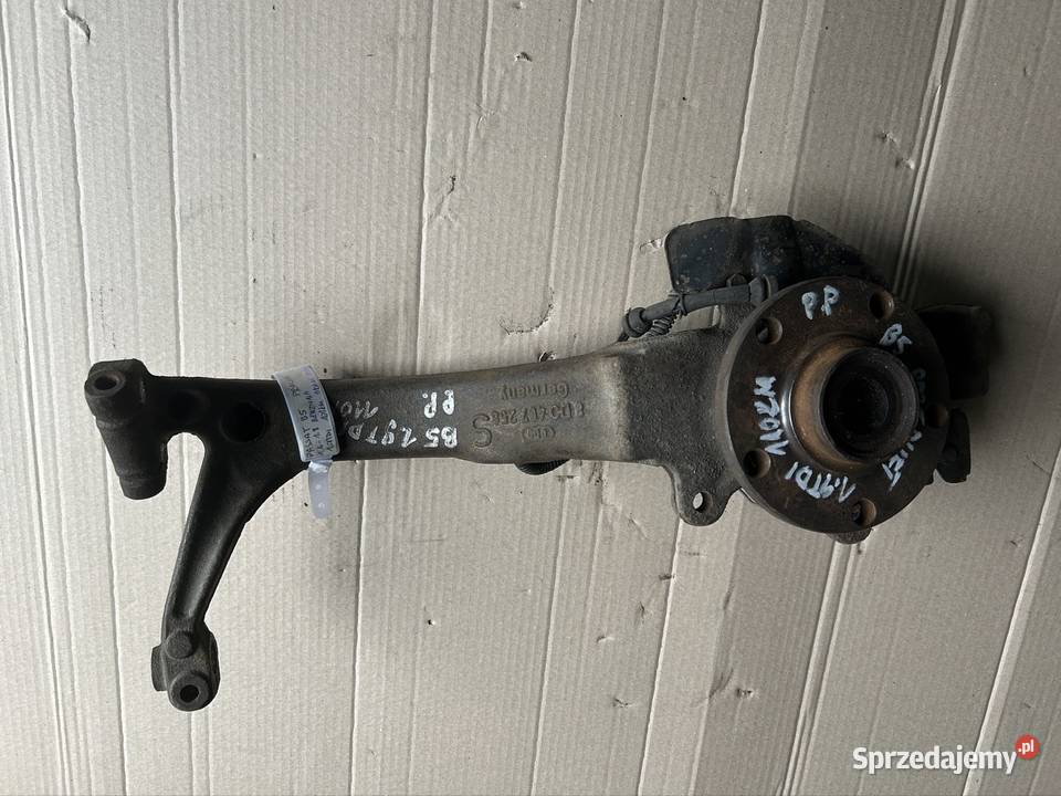 Zwrotnica prawy przód Passat b5 19tdi 110 Bydgoszcz