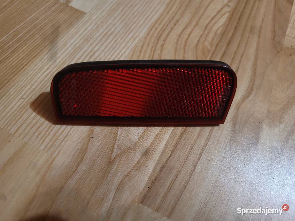 Toyota yaris iii 3 lift 17 odblask zderzaka Krosno sprzedam
