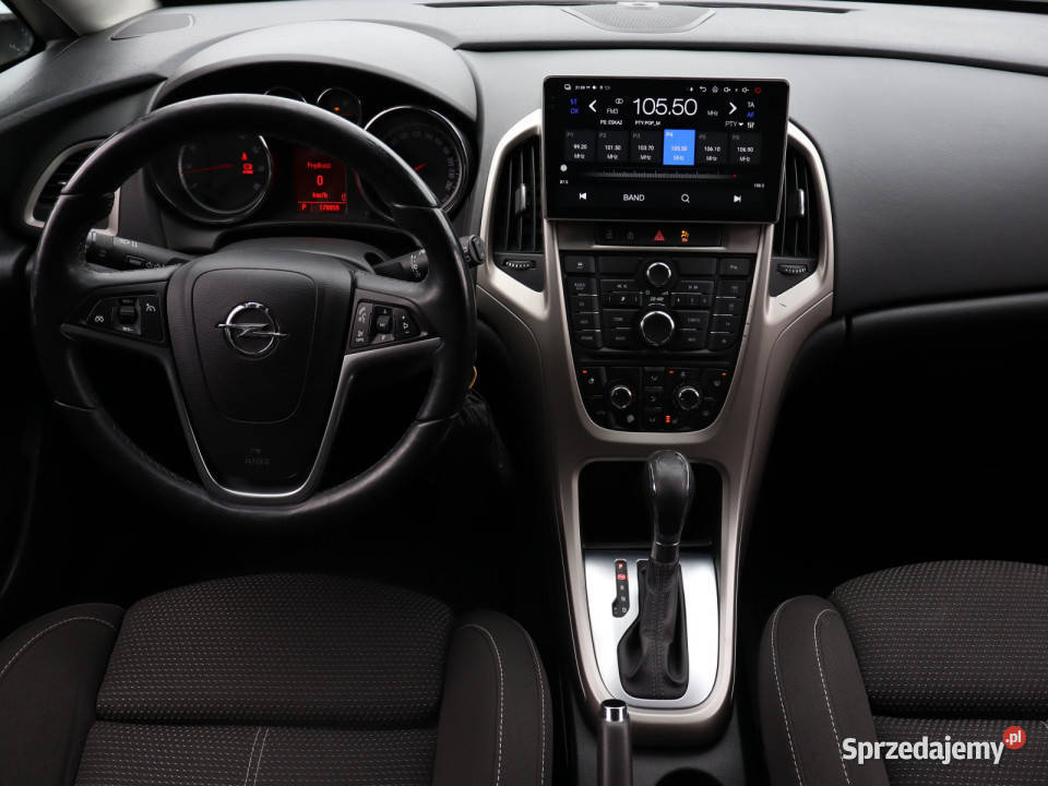 Opel Astra 14 T Rok produkcji 2011