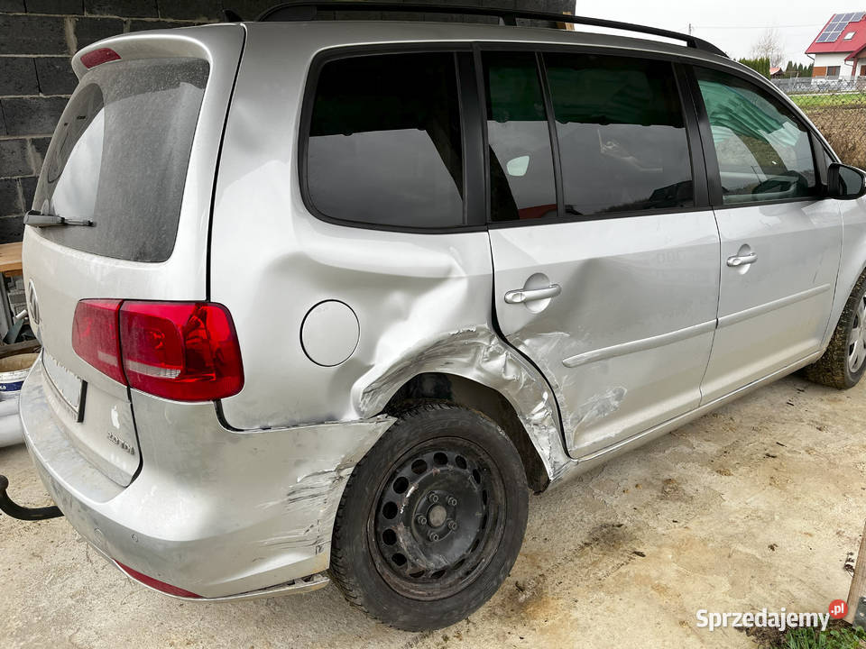 VW Touran 20 Tdi 7os navi uszkodzony 282322km Pilzno
