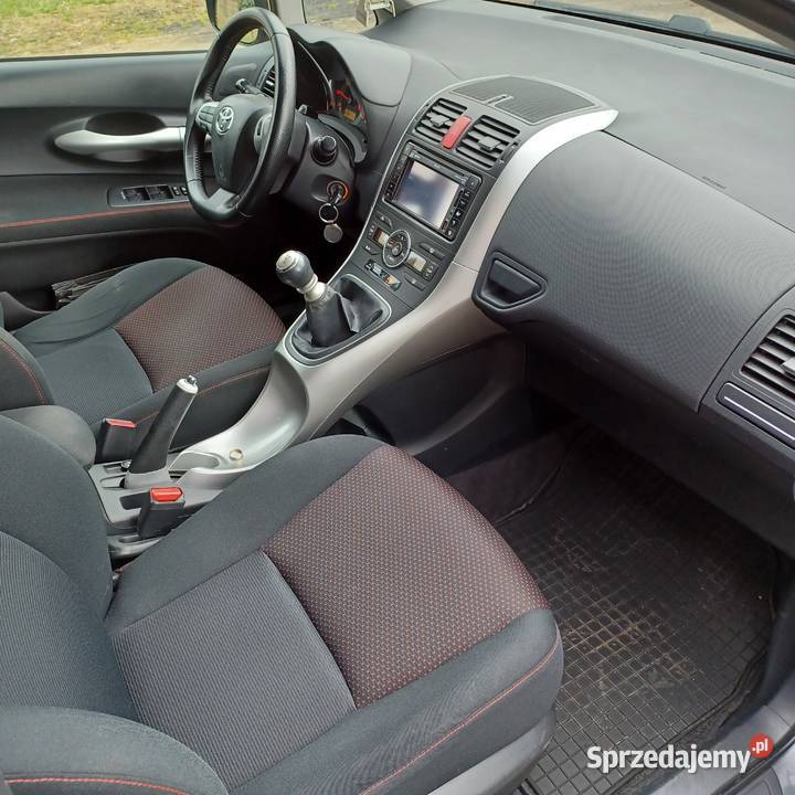 Toyota Auris 16 VVT lift Auris Kielce sprzedam