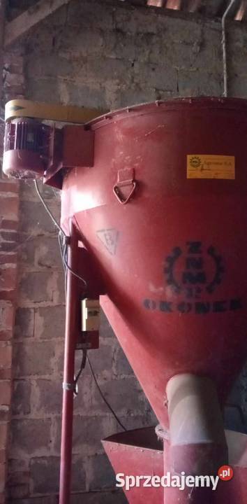 Mieszalnik pasz OKONEK H0751 1300l 15KW 1996 Wąsowo