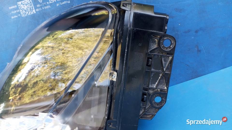 LAMPA PRAWY PRZÓD EU XENON ASTON MARTIN VANTAGE wielkopolskie Nowy Tomyśl