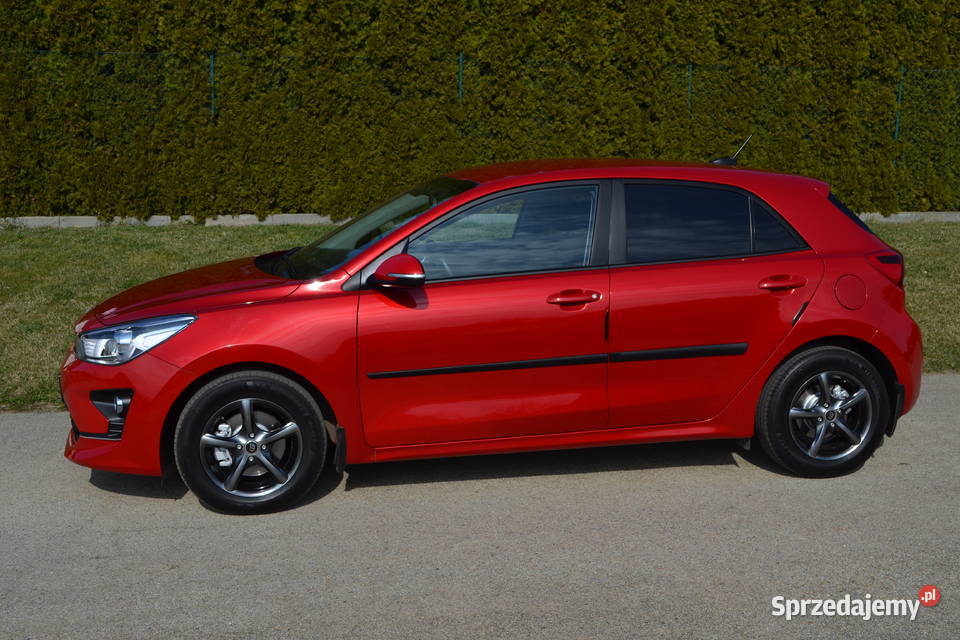 POLSKI SALON oszczędny i dynamiczny Pb Oleśnica