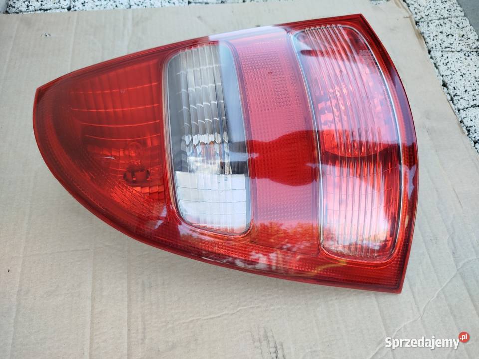 Lampa lewa tył Toyota Corolla E12 kombi