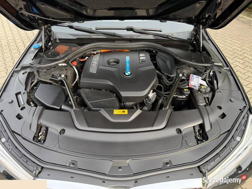 BMW 7 II G11G12 740e iPerformance 2018 Benzyna 1998cm3 Krotoszyn