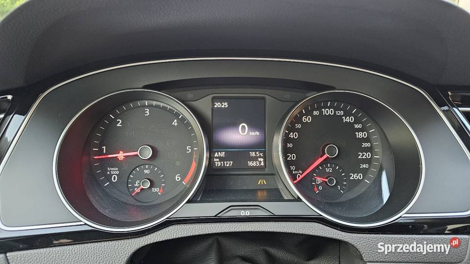 Volkswagen Passat B8 20 VW TDI 150 2018 czujnik deszczu Bełchatów