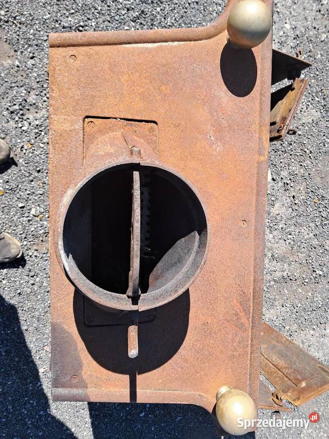 Kominek żeliwny kujawsko-pomorskie Mogilno