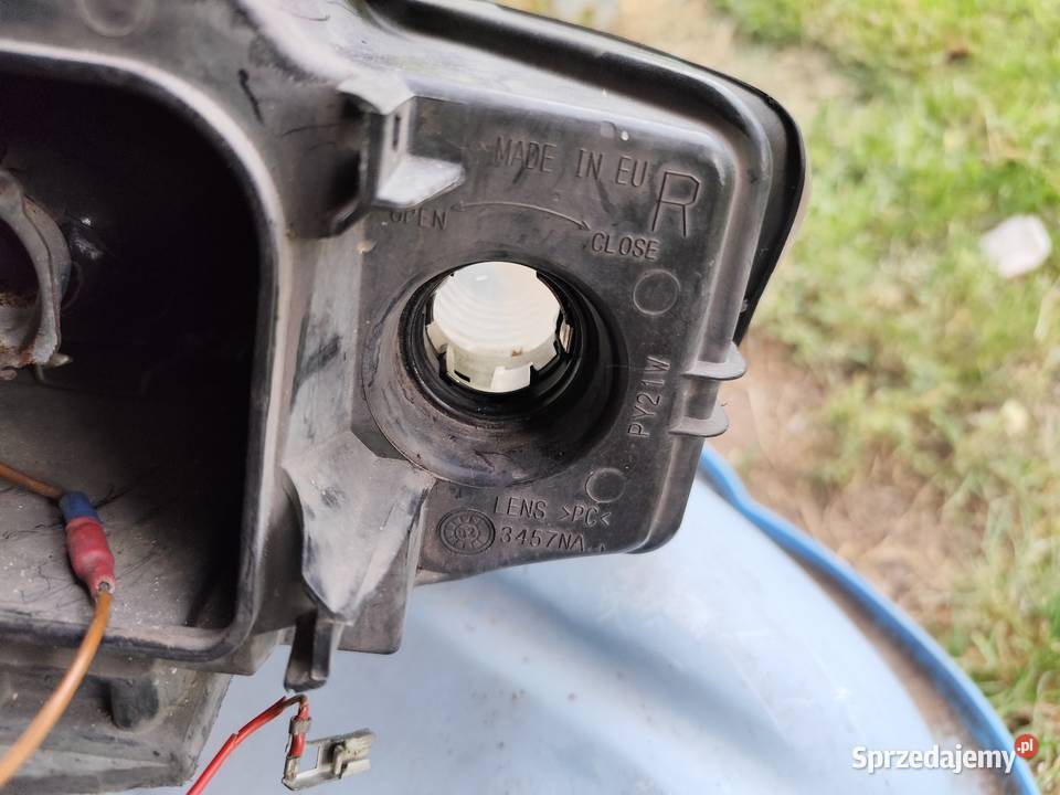 Lampa reflektor przedni prawy audi a4 b6 Zaborowice