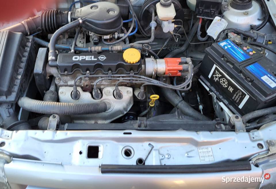 Opel Astra stan kolekcjonerski niski przebieg Astra sprzedam