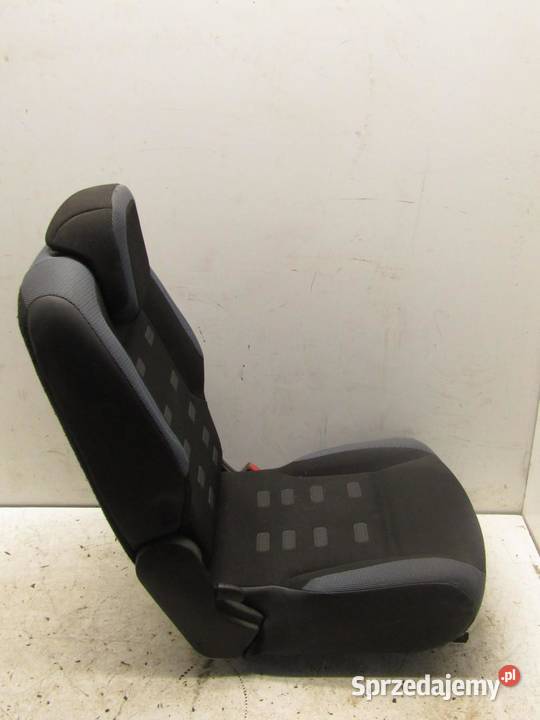 FOTEL TYLNY PRAWY TYŁ CITROEN BERLINGO II Motoryzacja