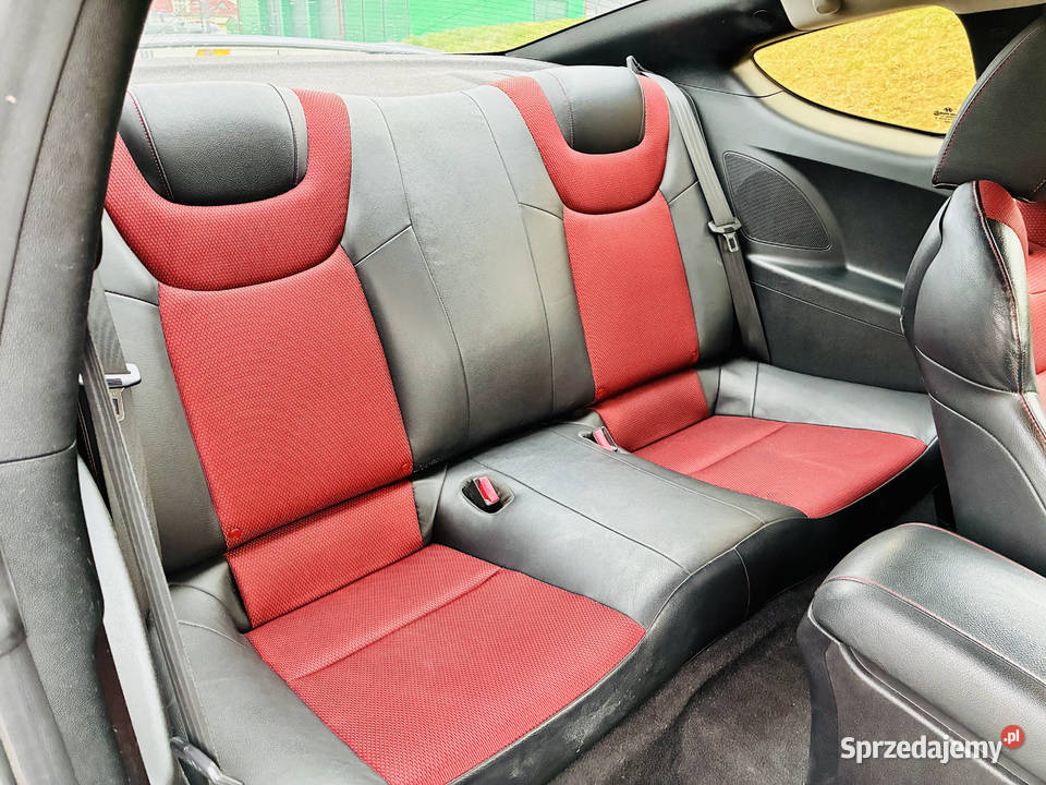 Hyundai Genesis Coupe Bezwypadkowy zadbany stan benzyna Pielgrzymowice