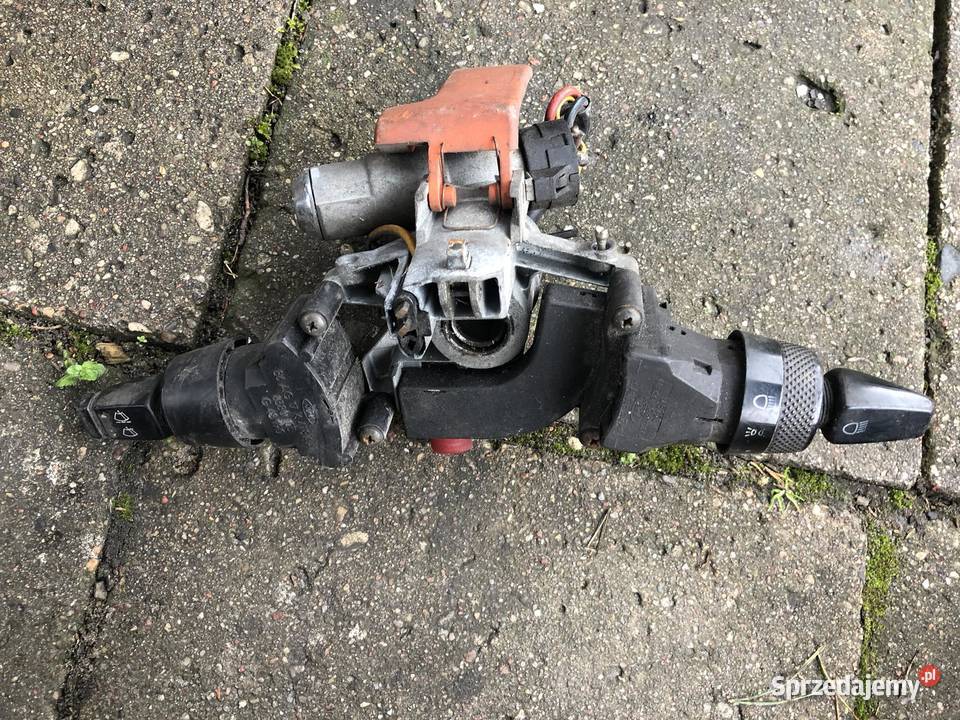 Ford Escort 88r Przełączniki pod kierownice Zbiersk-Cukrownia sprzedam