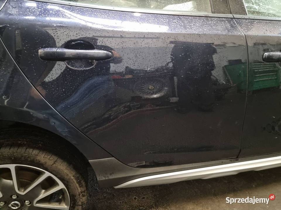 DRZWI PRAWE TYŁ VOLVO V40 II CROSS COUNTRY 46746 osobowe kujawsko-pomorskie