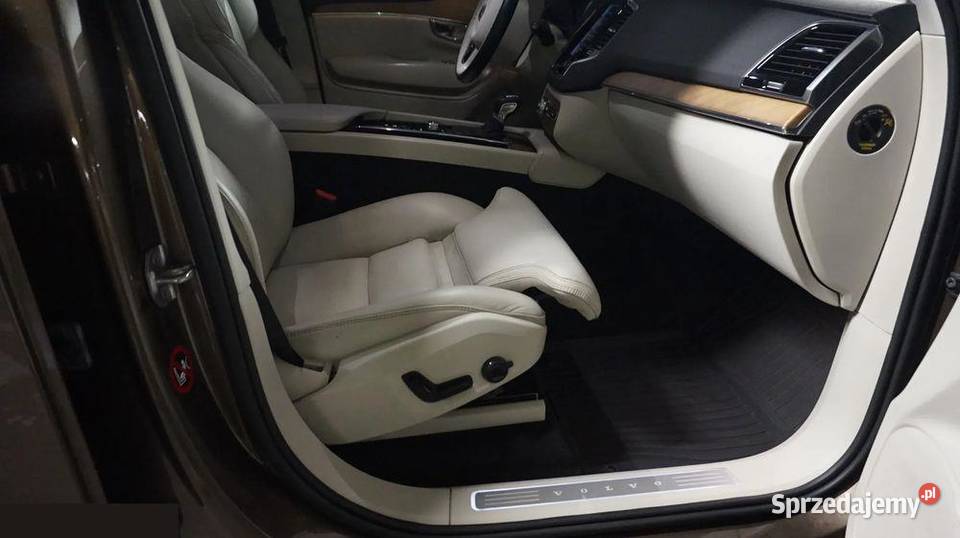 Volvo XC 90 D5 AWD Inscription 20 diesel 225